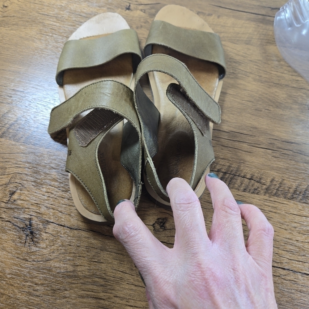El Naturalista Khaki Green Leather Open Toe Ankle Strap Sandals - Picture 4 of 14